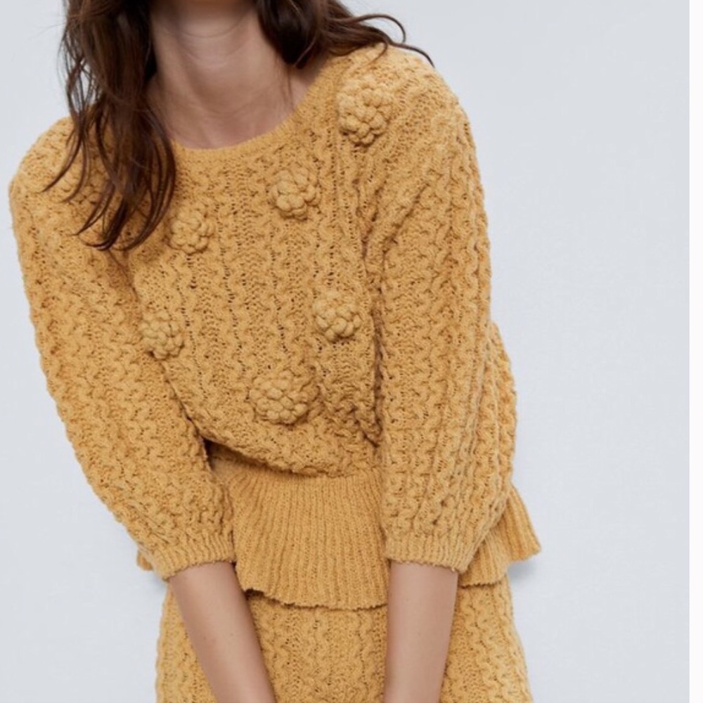 Zara Floral Raised Textured Sweater Size S